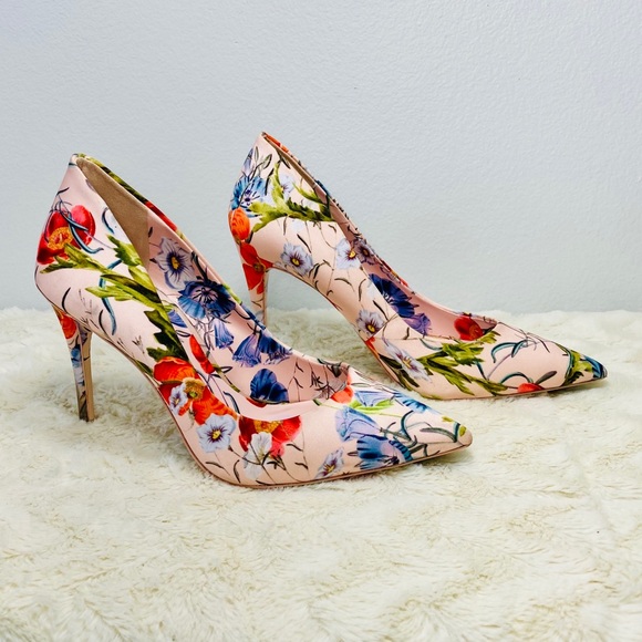 Aldo Floral Fabric Heels - Picture 2 of 16